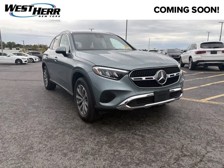 2025 Mercedes Benz GLC 300 4MATIC photo 1