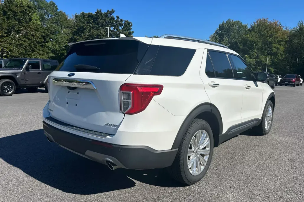 2021 Ford Explorer Limited photo 1