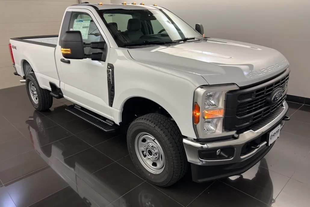 2026 Ford F-350 XL photo 1