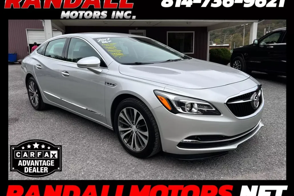 2017 Buick LaCrosse Essence photo 1