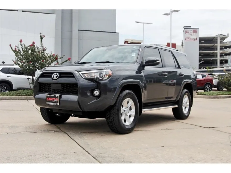 2024 Toyota 4Runner SR5 Premium photo 1