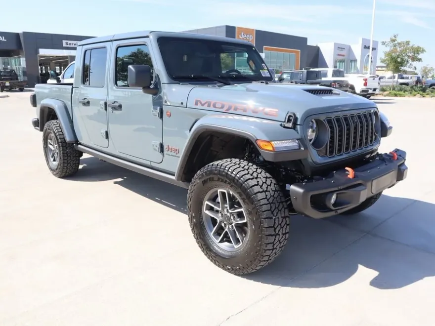 2025 Jeep Gladiator Mojave photo 1