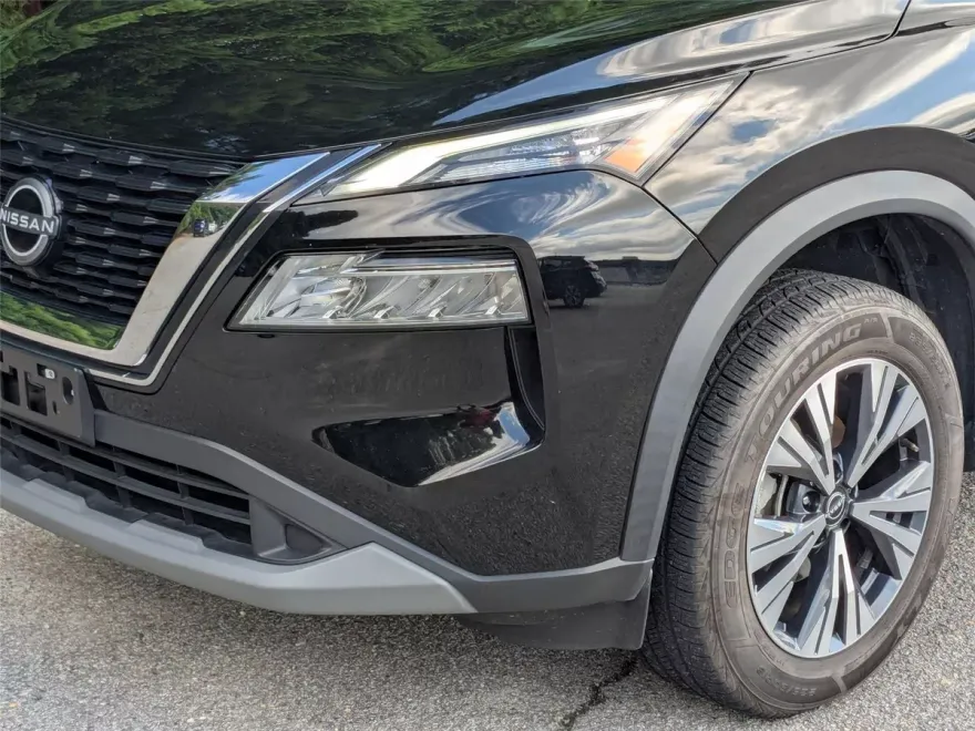2023 Nissan Rogue SV photo 1