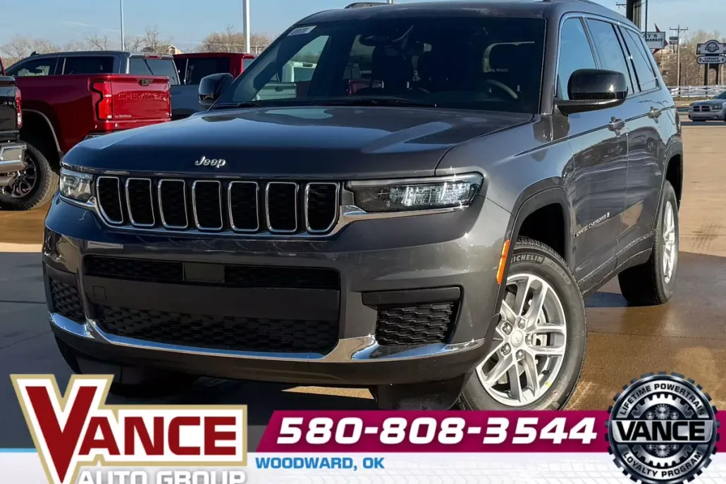 2025 Jeep Grand Cherokee Laredo X photo 1