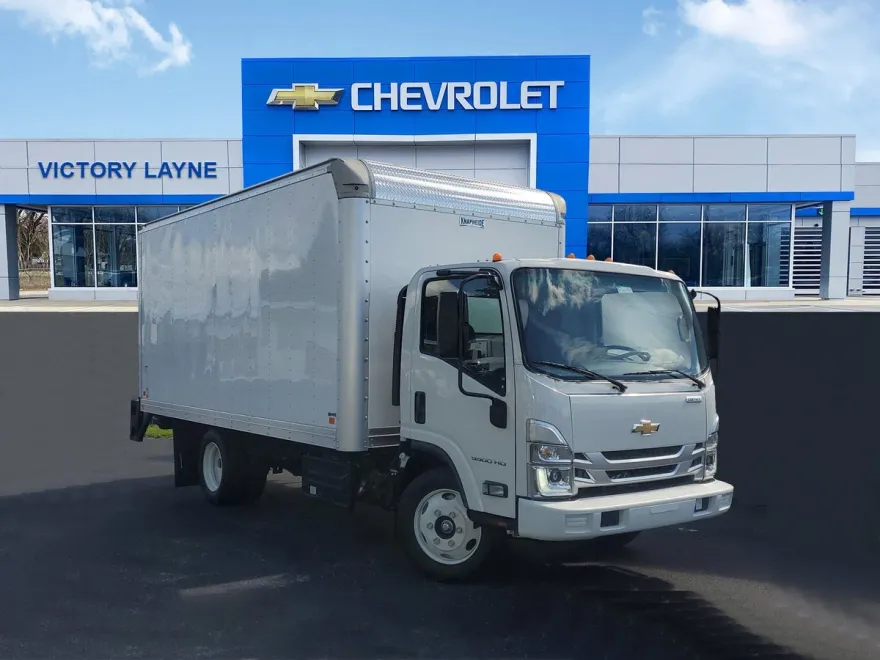 2024 Chevrolet Silverado photo 1