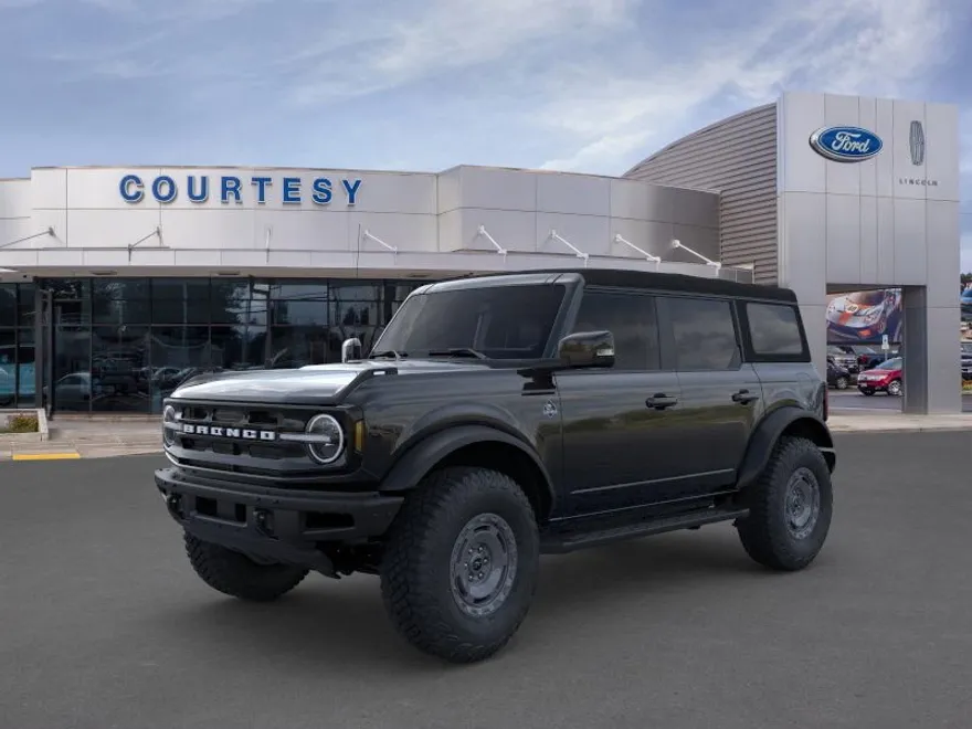 2024 Ford Bronco Outer Banks photo 1