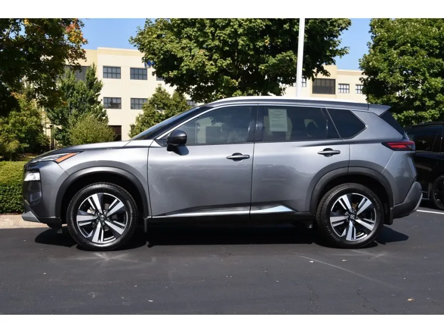 2021 Nissan Rogue SL photo 1