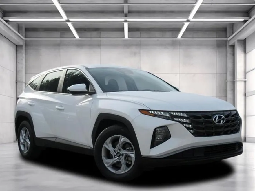 2024 Hyundai Tucson SE photo 1