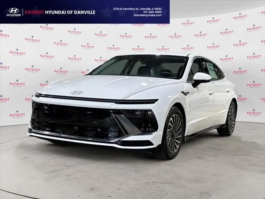 2025 Hyundai Sonata Hybrid SEL photo 1
