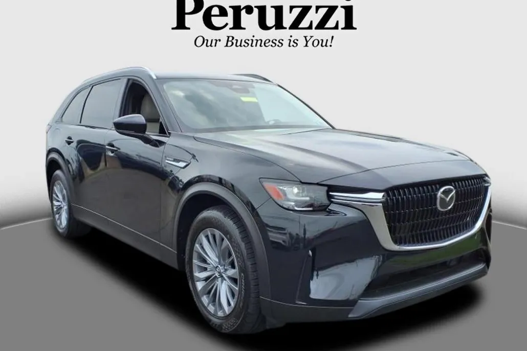 2024 Mazda CX-90 Preferred photo 1