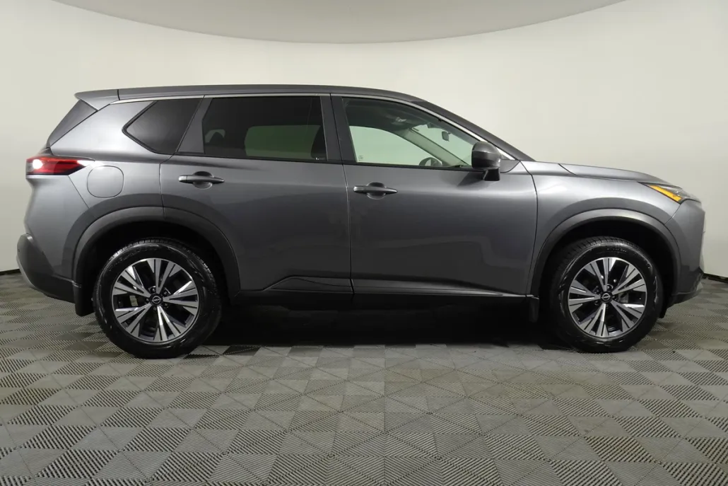 2023 Nissan Rogue SV photo 1
