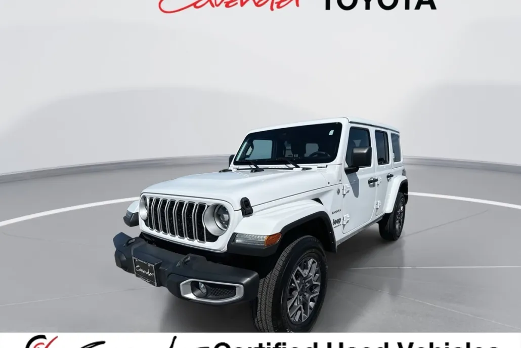 2024 Jeep Wrangler Sahara photo 1