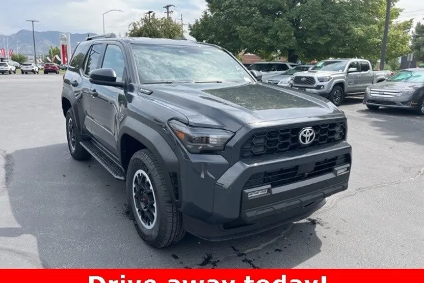 2025 Toyota 4Runner TRD Off-Road photo 1
