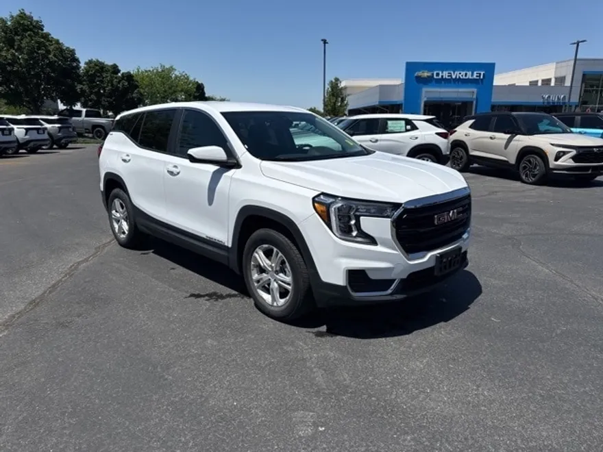 2024 Gmc Terrain SLE photo 1