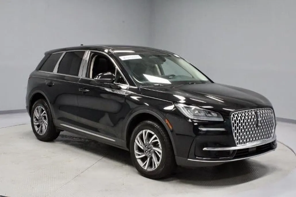 2023 Lincoln Corsair Standard photo 1