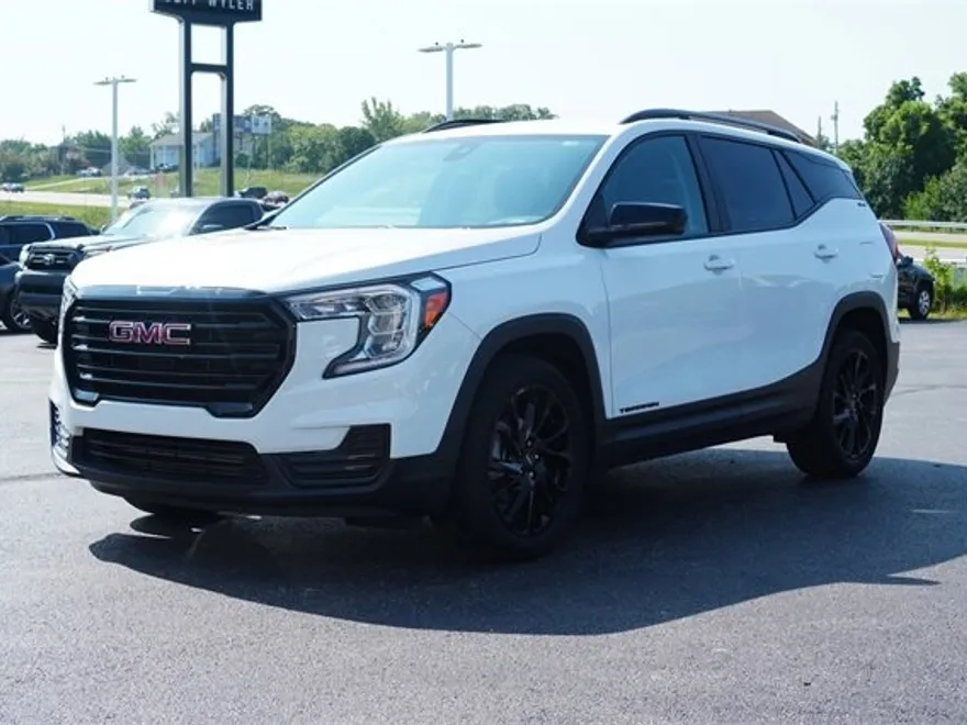 2024 Gmc Terrain SLE photo 1