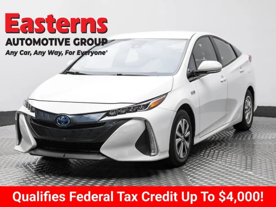2018 Toyota Prius Prime Plus photo 1