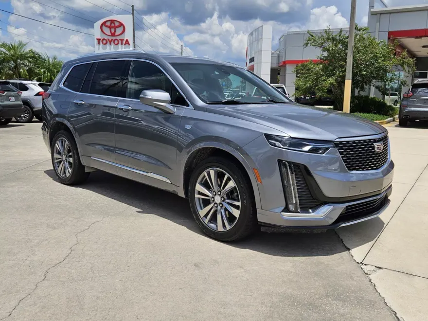 2022 Cadillac XT6 Premium Luxury photo 1