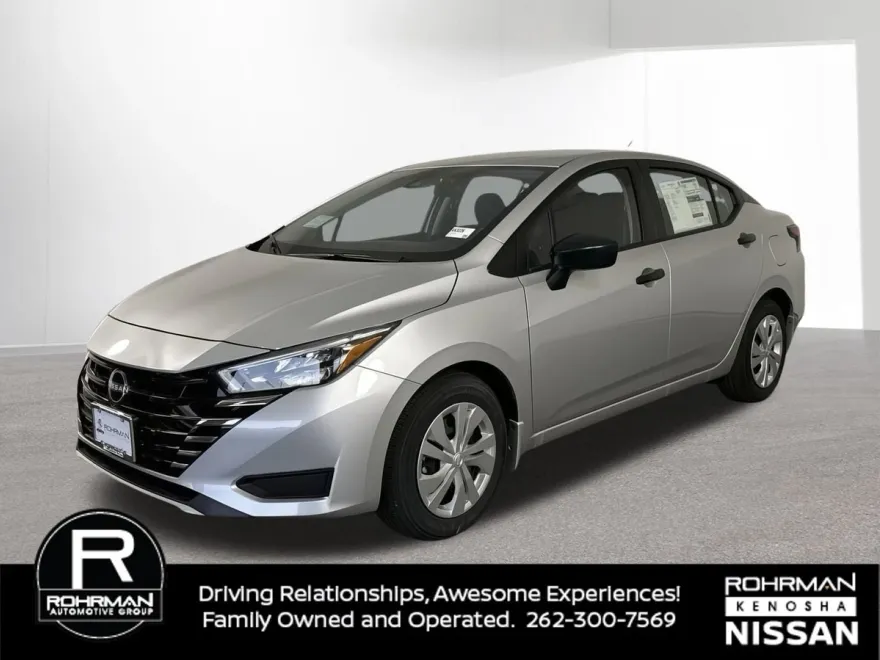 2025 Nissan Versa 1.6 S photo 1
