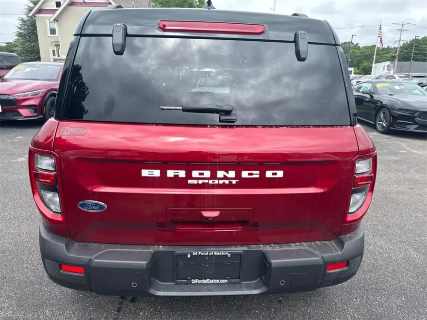 2025 Ford Bronco Sport Outer Banks photo 1