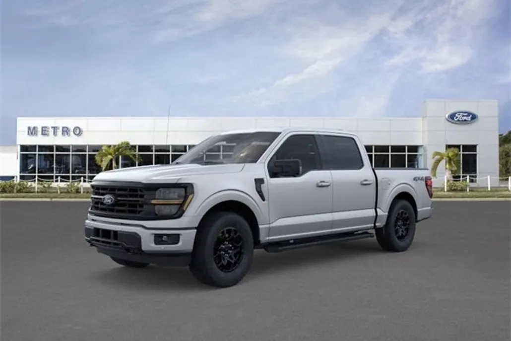 2025 Ford F-150 XLT photo 1