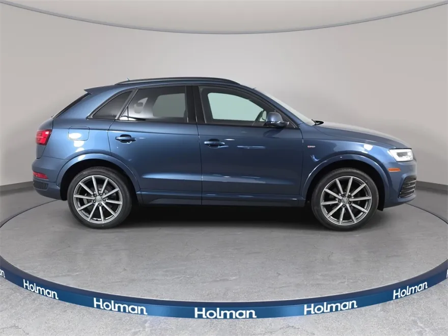2017 Audi Q3 Prestige photo 1