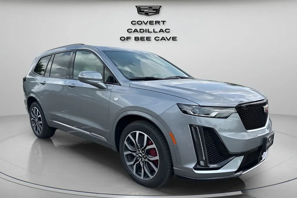 2025 Cadillac XT6 Sport photo 1