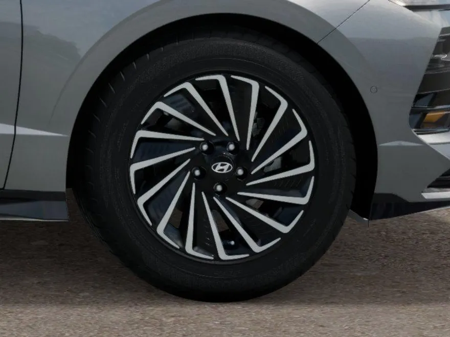 2025 Hyundai Sonata Hybrid Limited photo 1