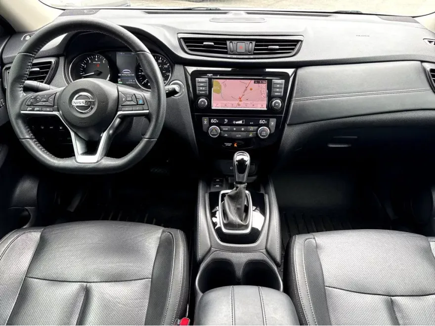 2019 Nissan Rogue SL photo 1