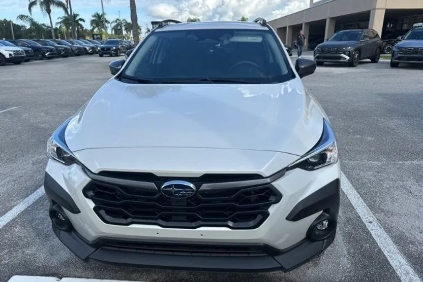 2025 Subaru Crosstrek Premium photo 1
