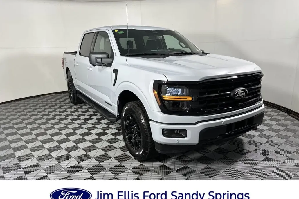 2025 Ford F-150 XLT photo 1