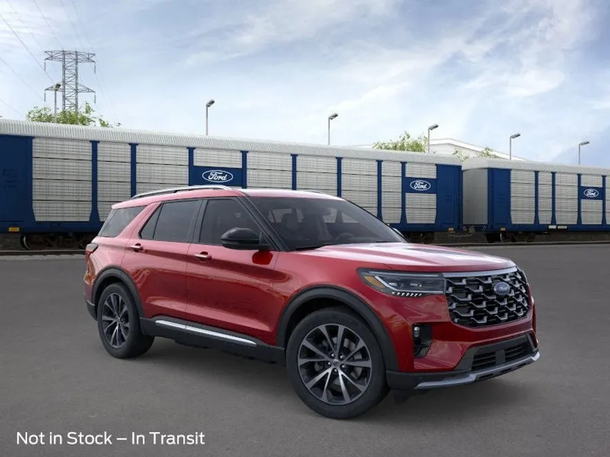 2025 Ford Explorer Platinum photo 1