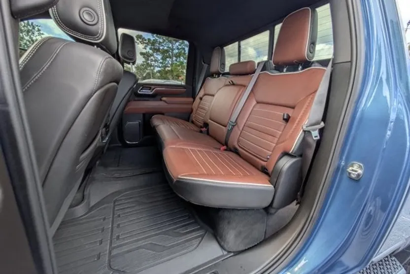 2024 Gmc Sierra 2500 HD Denali Ultimate photo 1