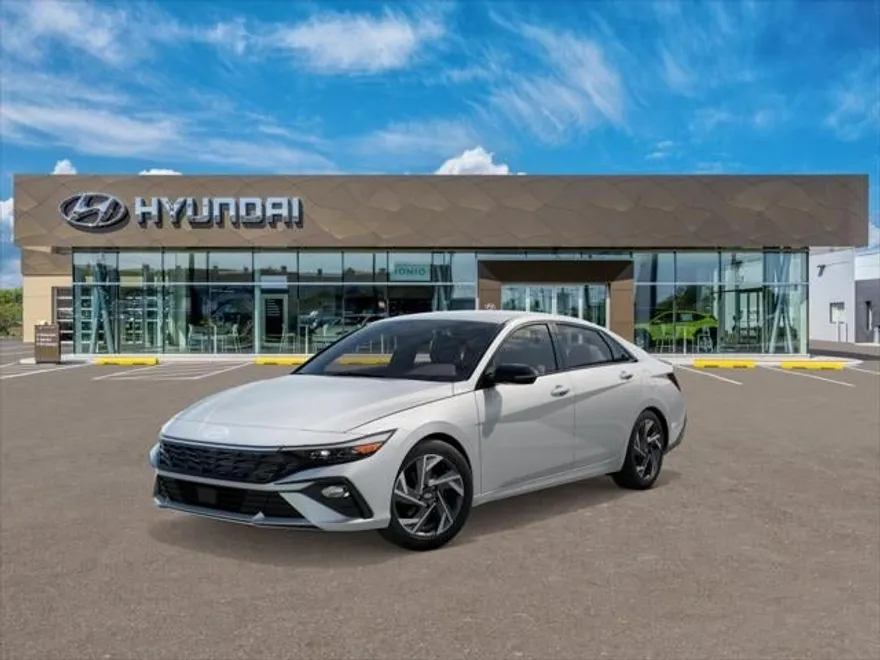 2025 Hyundai Elantra SEL Sport photo 1