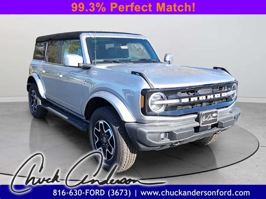 2024 Ford Bronco Outer Banks photo 1