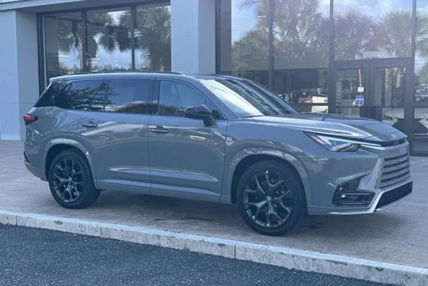 2026 Lexus TX 500h F SPORT Premium photo 1