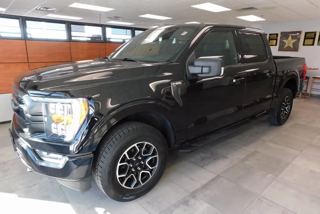 2022 Ford F-150 XLT photo 1