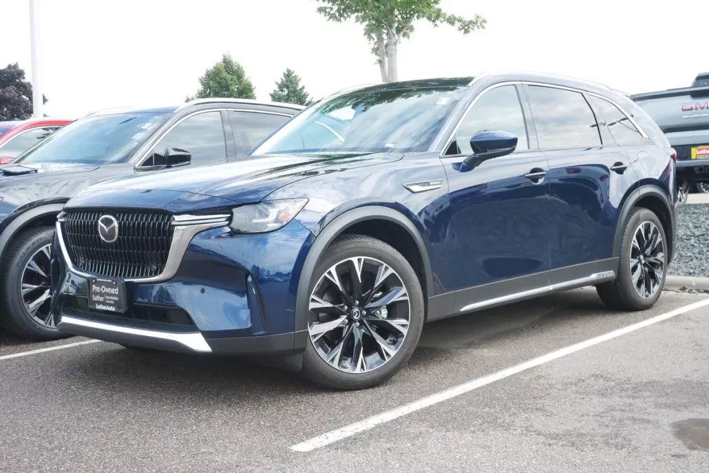 2024 Mazda CX-90 Premium photo 1