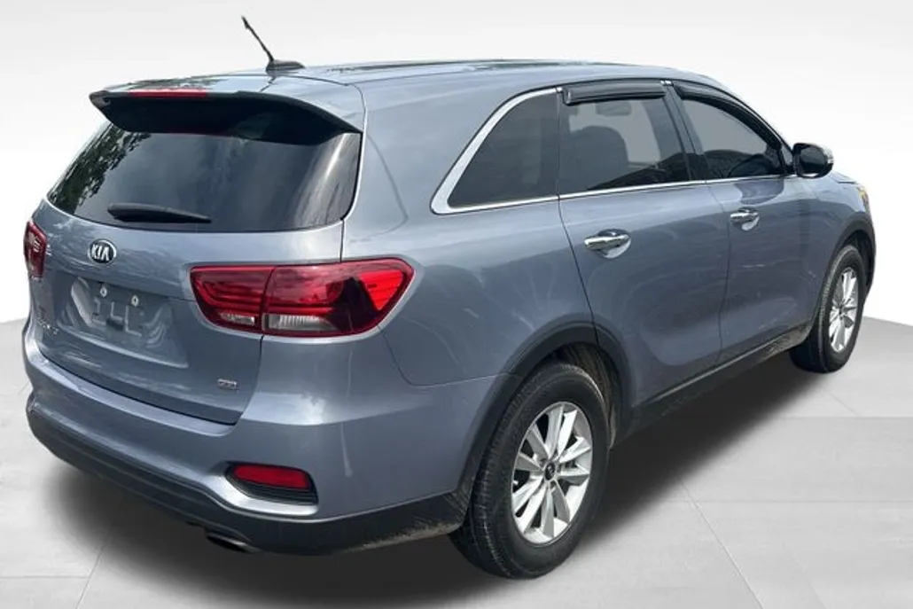 2020 Kia Sorento L photo 1