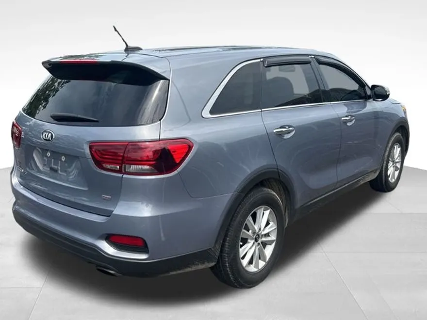 2020 Kia Sorento L photo 1