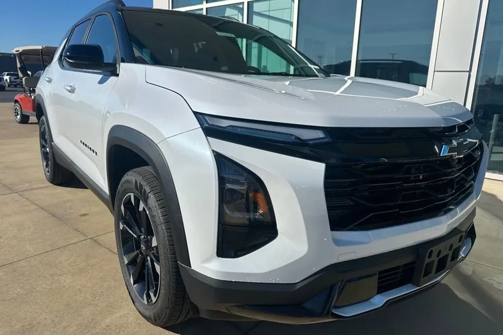 2026 Chevrolet Equinox RS photo 1