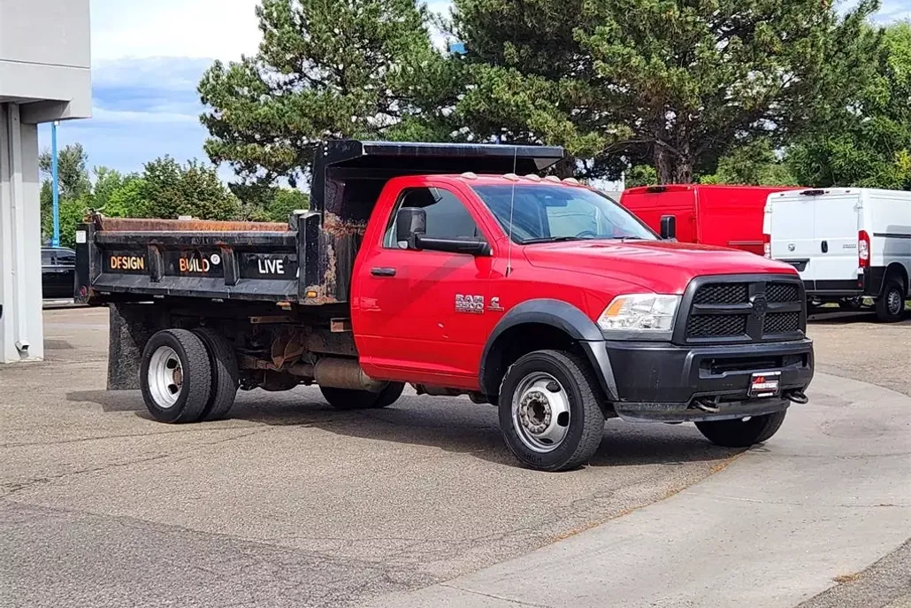 2017 Ram 5500 Tradesman SLT photo 1