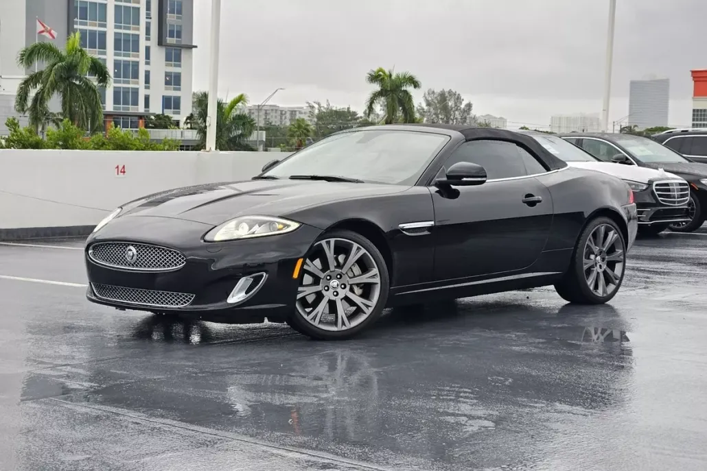 2013 Jaguar XK Base Convertible photo 1