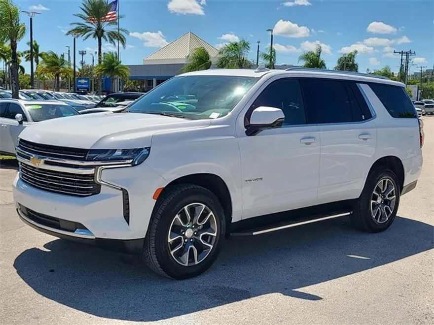 2022 Chevrolet Tahoe LT photo 1