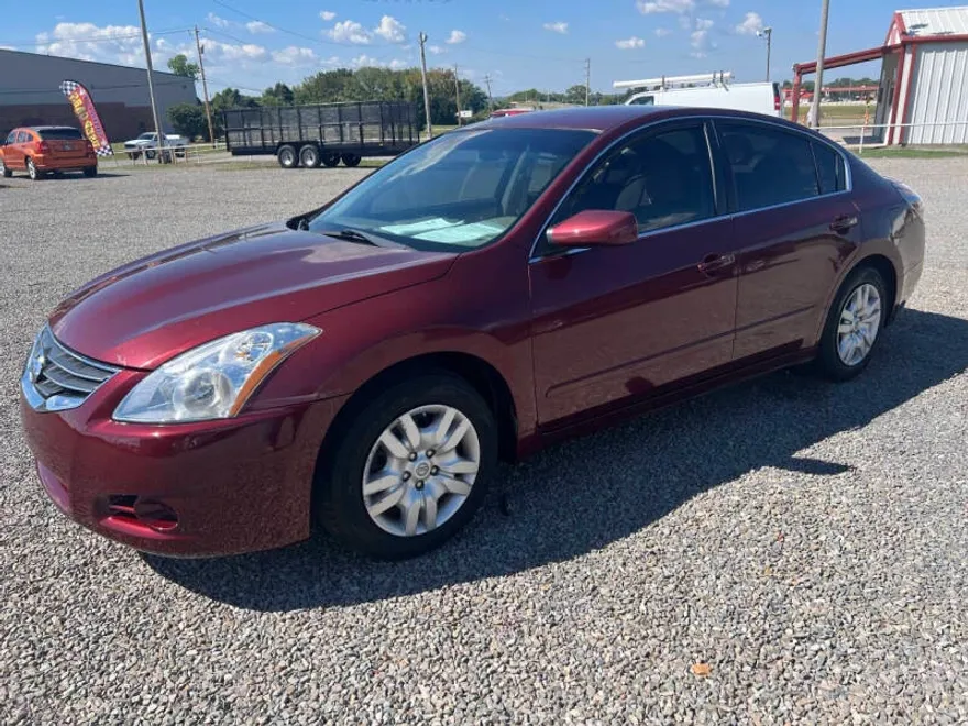 2012 Nissan Altima 2.5 S photo 1