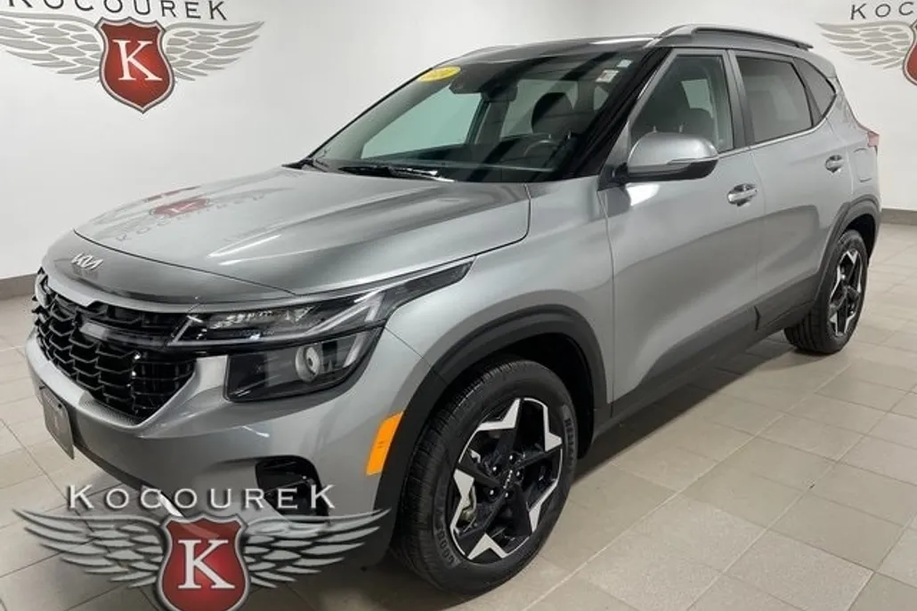 2024 Kia Seltos EX photo 1
