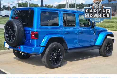 2022 Jeep Wrangler Unlimited Sahara High Altitude photo 3