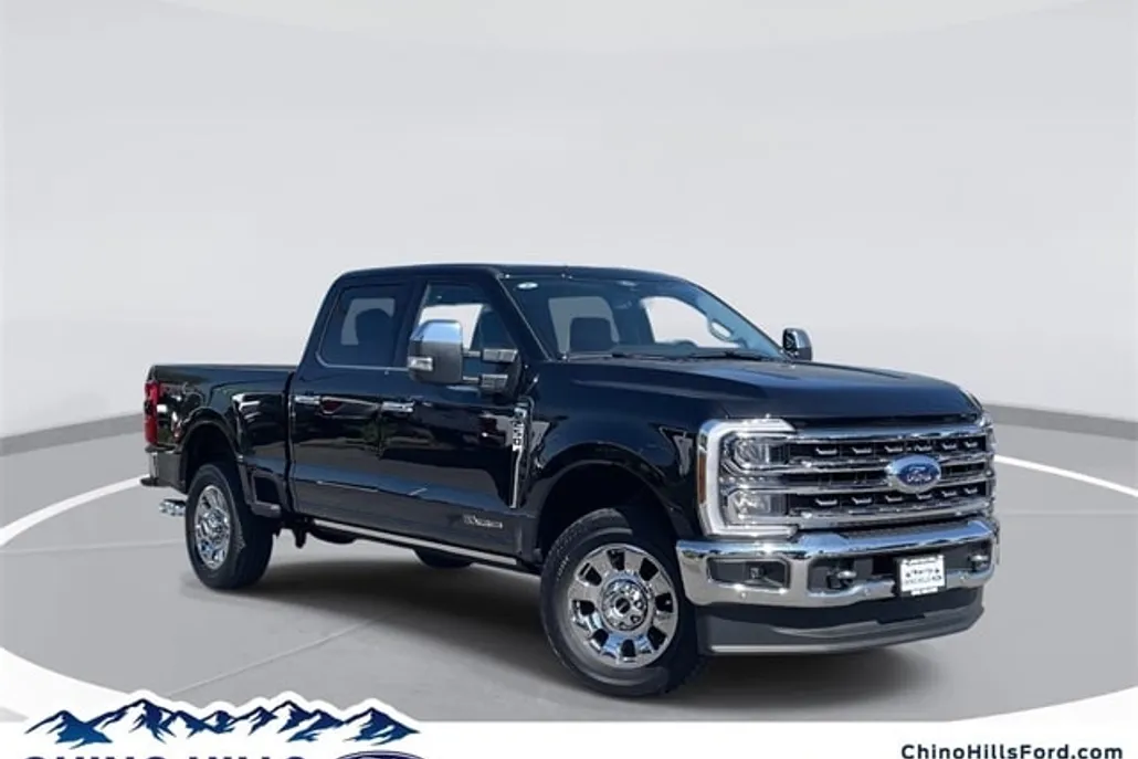 2024 Ford F-250 Lariat photo 1