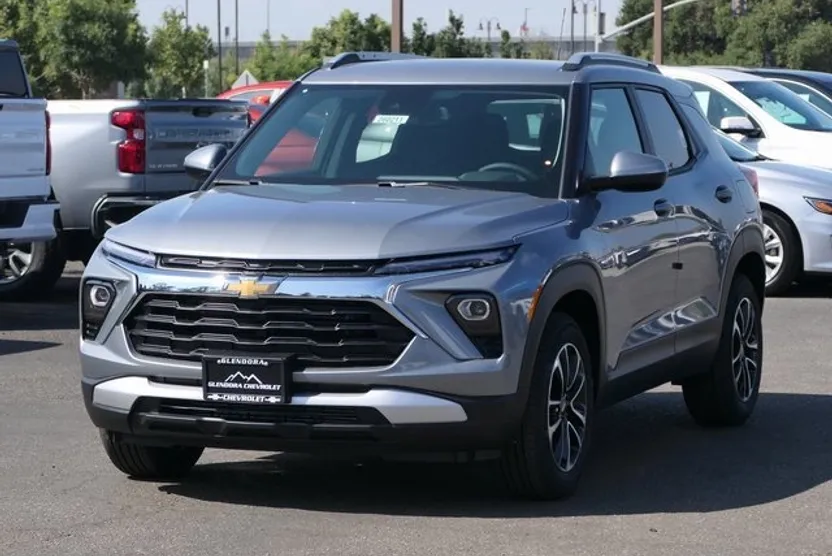 2026 Chevrolet Trailblazer LT photo 1