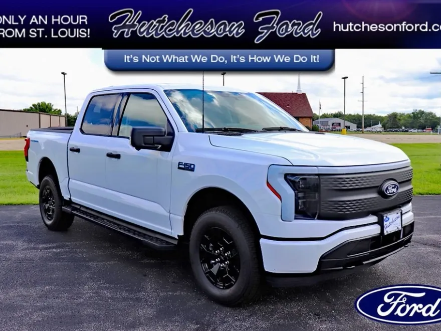 2025 Ford F-150 Lightning XLT photo 1